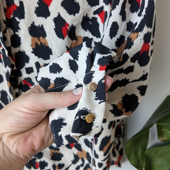 F&F Leopard Print Button-Down Blouse – Size US 8 / UK 12 / EU 40 - Picture 2 of 8